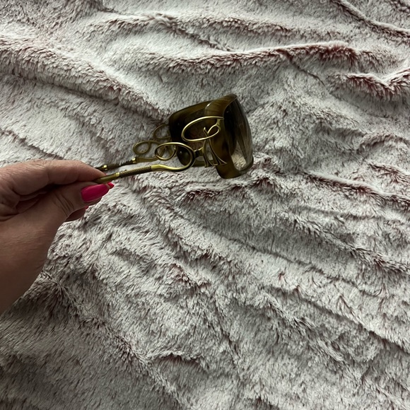 Roberto Cavalli sunglasses , no scratches , excellent condition. - Picture 2 of 6